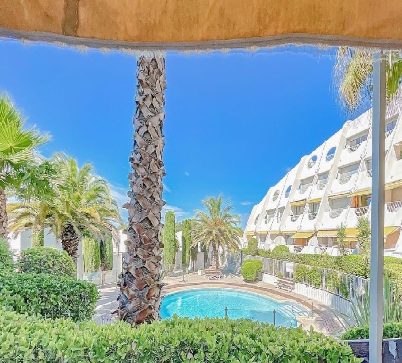 Le Soupir Des Palmiers. Ideal Couple, Piscine, Mer La Grande-Motte Exterior foto